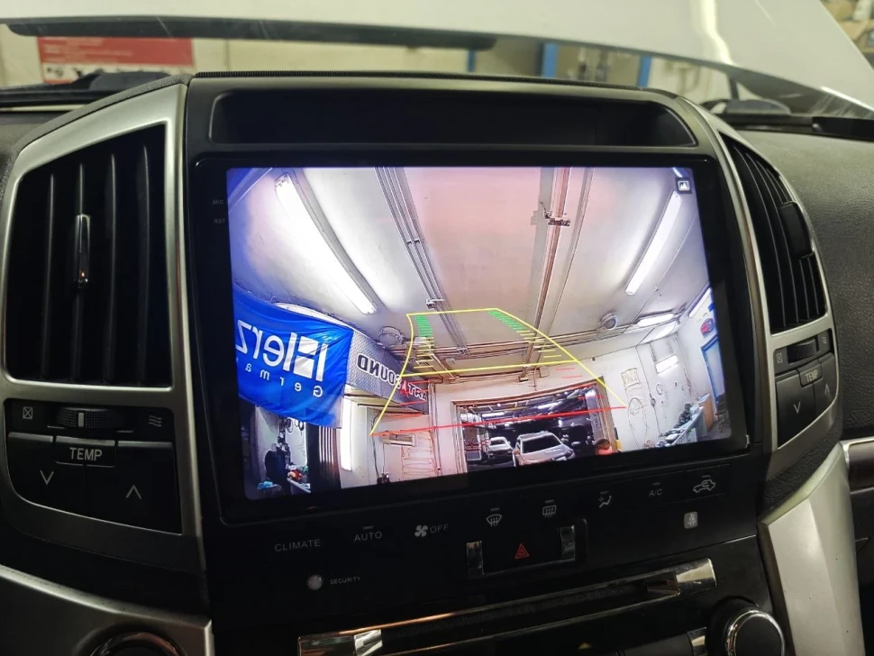 Переходная рамка Toyota Land Cruiser 200 (2007-2015) F3 Тип-A (10")